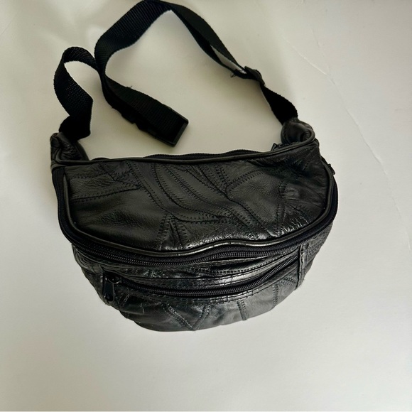 Vtg Leather Fanny Pack Bum Bag! Halloween THE ROCK Adjustable - Picture 2 of 10